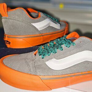 Size 8.5 Men's- Vans Knu Skool Suede